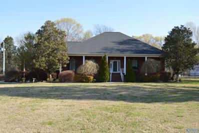 17 Leaning Pines Place, Hartselle, AL 35640