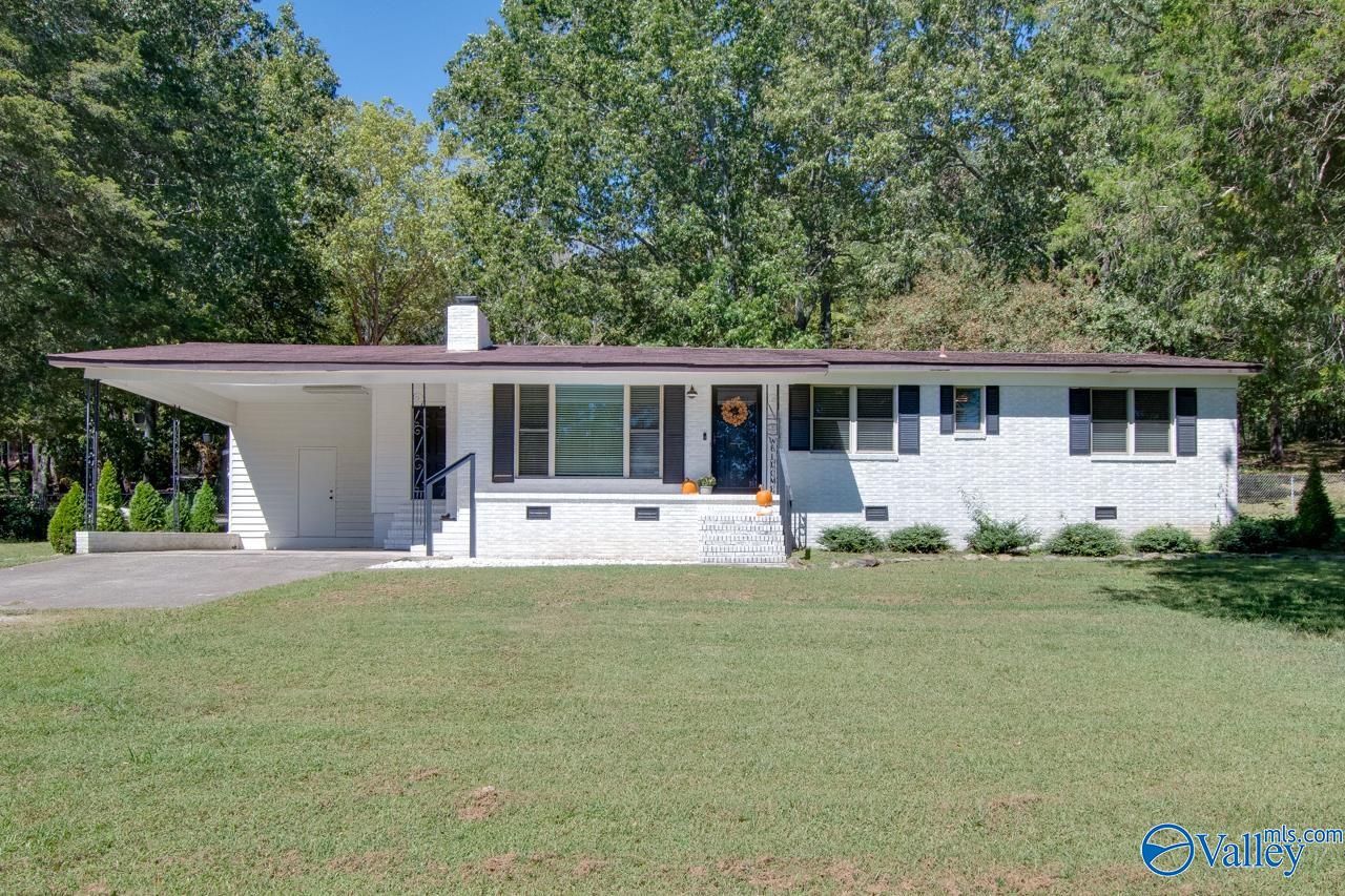 2605 Little Cove Road, Owens Cross Roads, AL 35763 MLS 1819630 Listing Information Susan