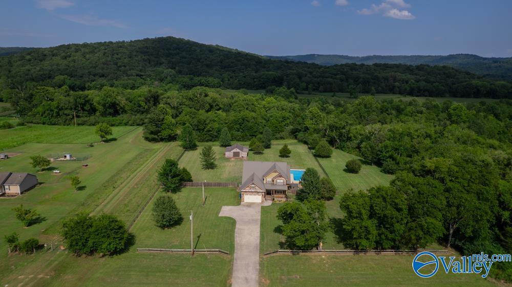 Property: 8320 Cathedral Caverns Hwy,Woodville, AL