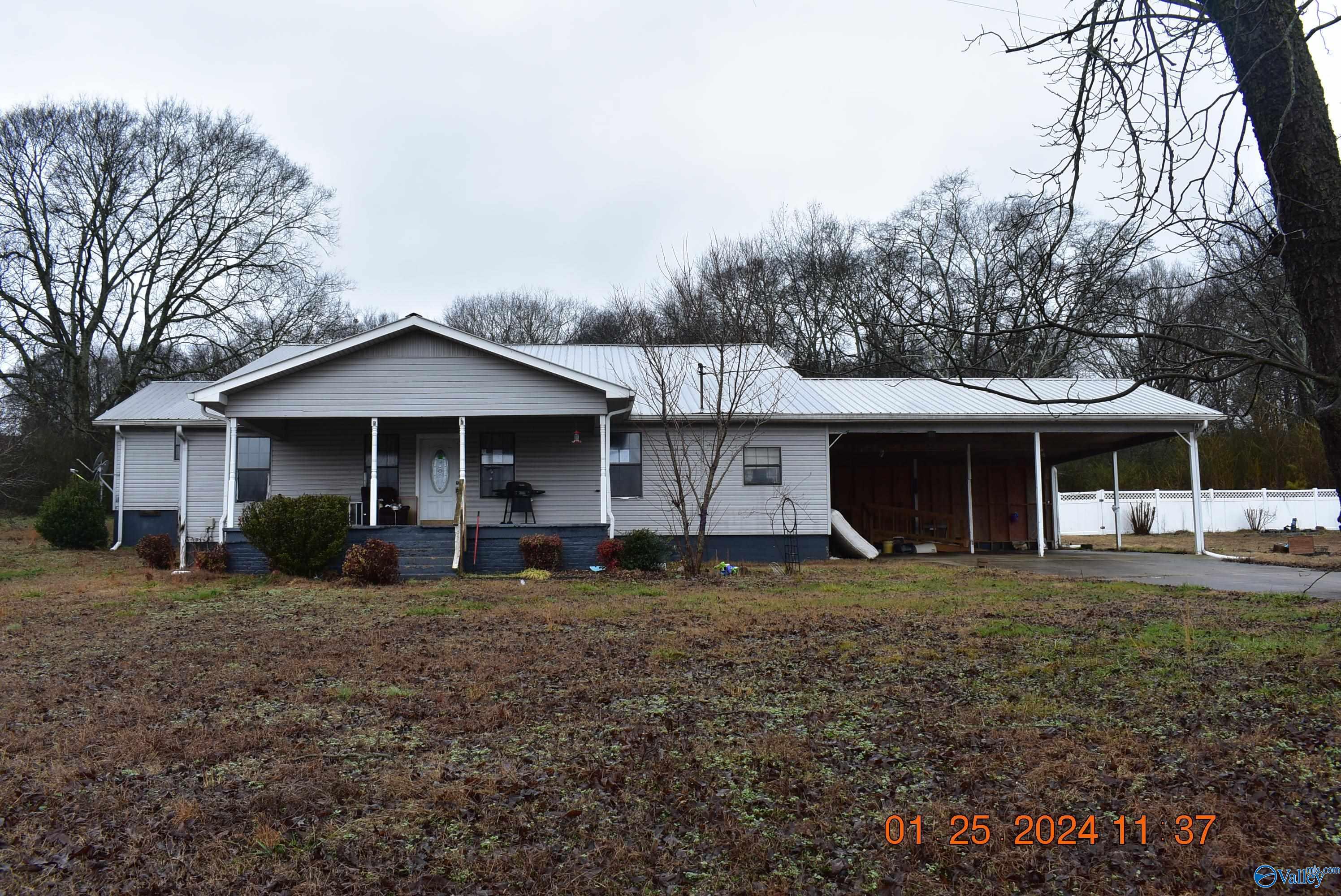 Property: 16806 County Road 51,Collinsville, AL