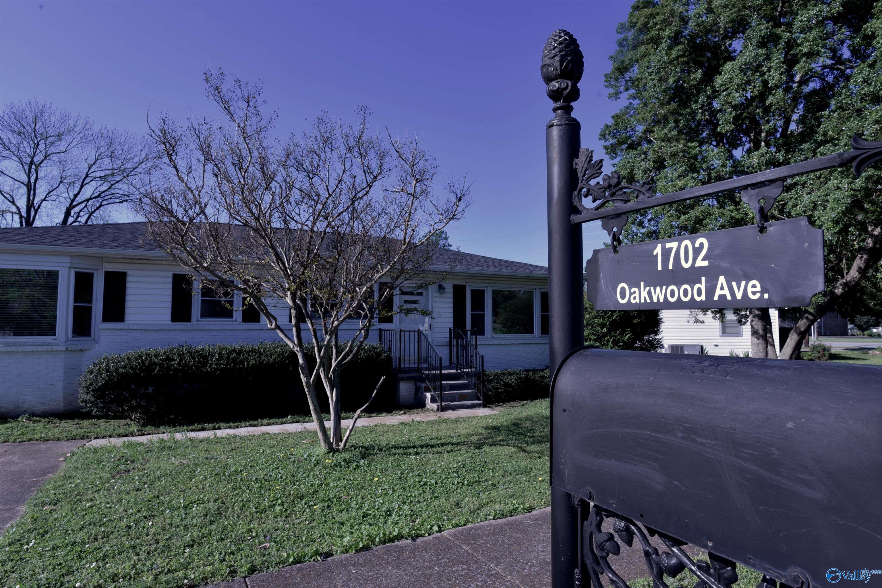 Property: 1702 Oakwood Avenue Ne,Huntsville, AL