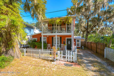 Crescent City, FL home for sale located at 7 S Park St, Crescent City, FL 32112