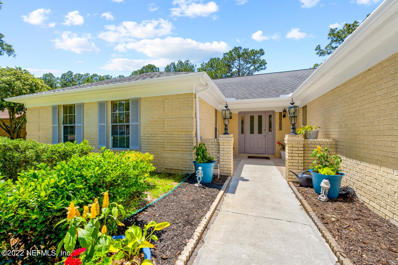 St Johns, FL home for sale located at 710 Chesswood Ct, St Johns, FL 32259