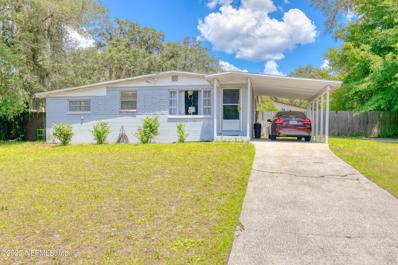 Orange Park, FL home for sale located at 266 Canis Dr W, Orange Park, FL 32073