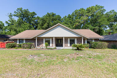 Orange Park, FL home for sale located at 2712 Bottomridge Dr, Orange Park, FL 32065