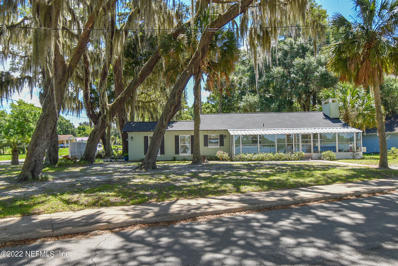 Crescent City, FL home for sale located at 322 E Grand Rondo, Crescent City, FL 32112