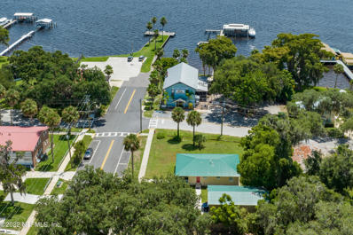 Crescent City, FL home for sale located at 105 Central Ave, Crescent City, FL 32112