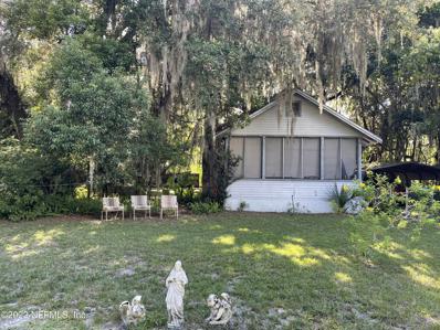 Crescent City, FL home for sale located at 320 S Main St, Crescent City, FL 32112