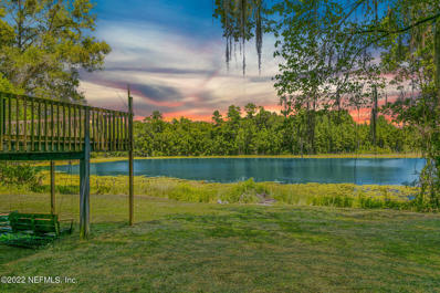 Hawthorne, FL home for sale located at 851 Lake Kempton Dr, Hawthorne, FL 32640