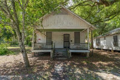 Palatka, FL home for sale located at 2715 St Johns Ave, Palatka, FL 32177