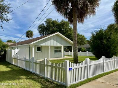 New Smyrna Beach, FL home for sale located at 911 Live Oak St, New Smyrna Beach, FL 32168
