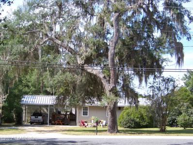 Welaka, FL home for sale located at 641 3RD Ave, Welaka, FL 32193