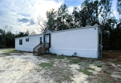 Interlachen, FL home for sale located at 315 Murphy St, Interlachen, FL 32148