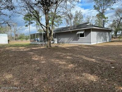 Interlachen, FL home for sale located at 431 S County Road 315, Interlachen, FL 32148