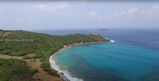 St. Vincent & Grenadines  Baliceaux Island, 