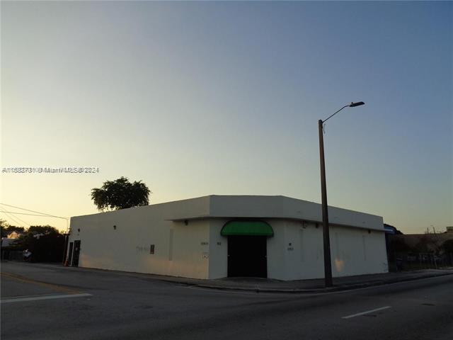 Listed: 102 NW 22nd Ave, Miami, Florida 33125