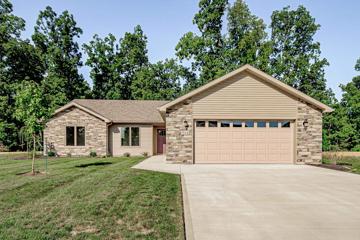 544 S Valley River, Columbia City, IN 46725 - #: 202332745