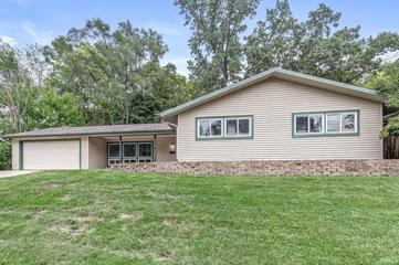 3312 Woodmont, South Bend, IN 46614 - #: 202335873
