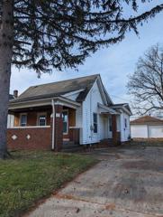 1915 Catalpa, South Bend, IN 46613 - #: 202400800