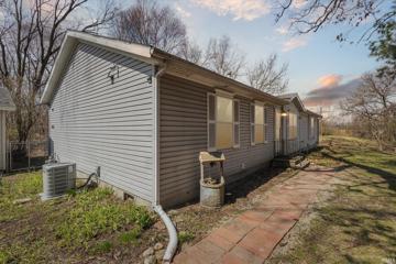 20161 Crosswell, South Bend, IN 46637 - #: 202411976