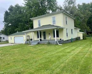 208 W Himes, North Webster, IN 46555 - #: 202417438