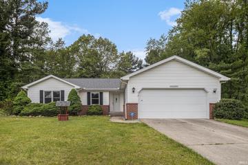 51437 Hollyhock, South Bend, IN 46637 - #: 202417625