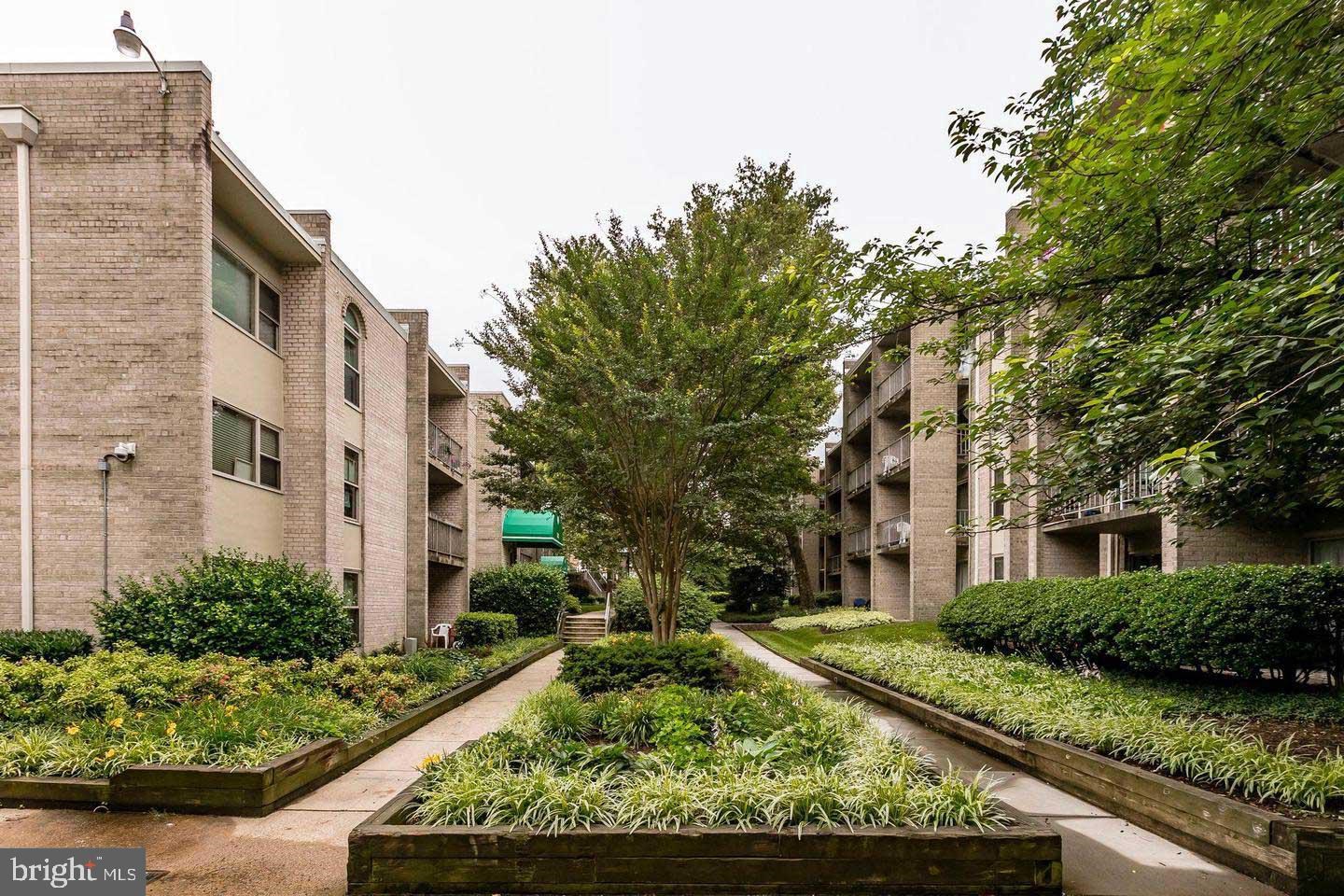 1 Canterbury Square UNIT 101, Alexandria, VA 22304 | MLS VAAX2003662 |  Listing Information | Homes for Sale and Rent