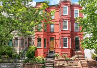 304 C Street NE, Washington, DC 20002 - MLS#: DCDC2148668