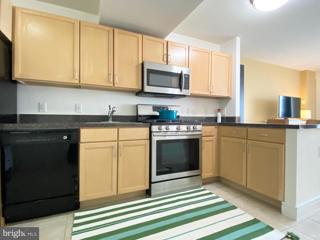 800 4TH Street SW Unit S615, Washington, DC 20024 - #: DCDC2150268