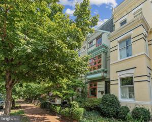 637 4TH Street NE, Washington, DC 20002 - MLS#: DCDC2152448