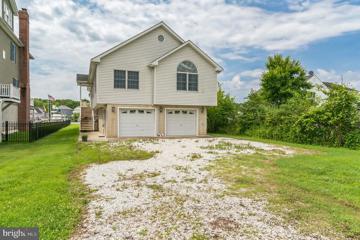 3733 Clarks Point Road, Middle River, MD 21220 - #: MDBC2074066
