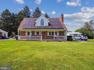 204 Maple Avenue, Mount Airy, MD 21771 - #: MDCR2022624