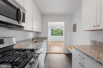 1900 Lyttonsville Road Unit 605, Silver Spring, MD 20910 - MLS#: MDMC2142244