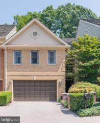 11203 Potomac Crest Drive, Potomac, MD 20854 - #: MDMC2145732