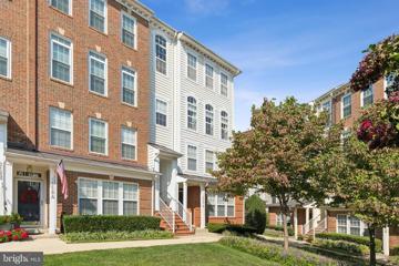 327-B  Cross Green Street Unit 327B, Gaithersburg, MD 20878 - #: MDMC2148336