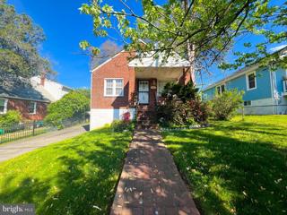 404 Suffolk Avenue, Capitol Heights, MD 20743 - #: MDPG2110426