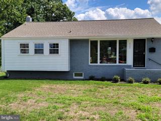 8300 Cathedral Avenue, New Carrollton, MD 20784 - MLS#: MDPG2121202