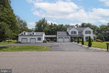 8 Kings Court, Swedesboro, NJ 08085 - #: NJGL2046262