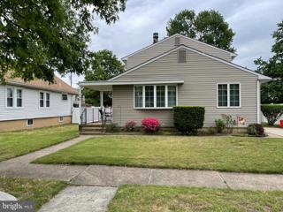 349 Billings Avenue, Paulsboro, NJ 08066 - #: NJGL2046872