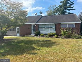 17 Holly Drive, Woodbury, NJ 08096 - #: NJGL2047588