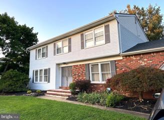 8 Cypress Lane, Marlboro, NJ 07746 - #: NJMM2002988