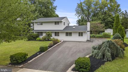 12 Calvin Road, Kendall Park, NJ 08824 - MLS#: NJMX2007642