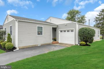 252 Harrington Drive N, Toms River, NJ 08757 - #: NJOC2027914