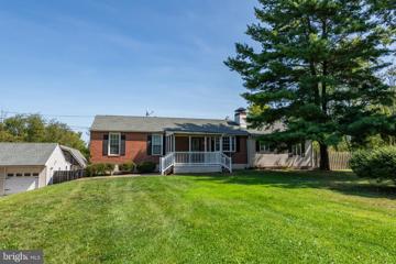 137 School Drive, Kintnersville, PA 18930 - #: PABU2078130