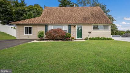 32 Towpath Road, Levittown, PA 19056 - #: PABU2079418