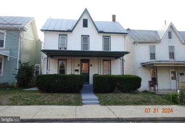 351 E Burd Street, Shippensburg, PA 17257 - MLS#: PACB2033642