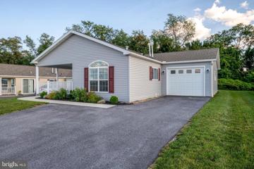 11 Laurie Drive, Shippensburg, PA 17257 - #: PACB2033922