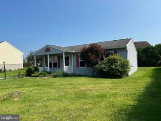 140 Arbor Bluff Drive, Bellefonte, PA 16823 - MLS#: PACE2511466