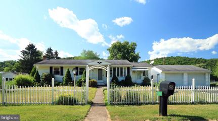 390 E Race Street, Julian, PA 16844 - MLS#: PACE2511542