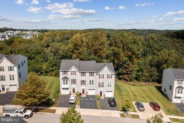 1821 Honeysuckle Court, Downingtown, PA 19335 - #: PACT2052996
